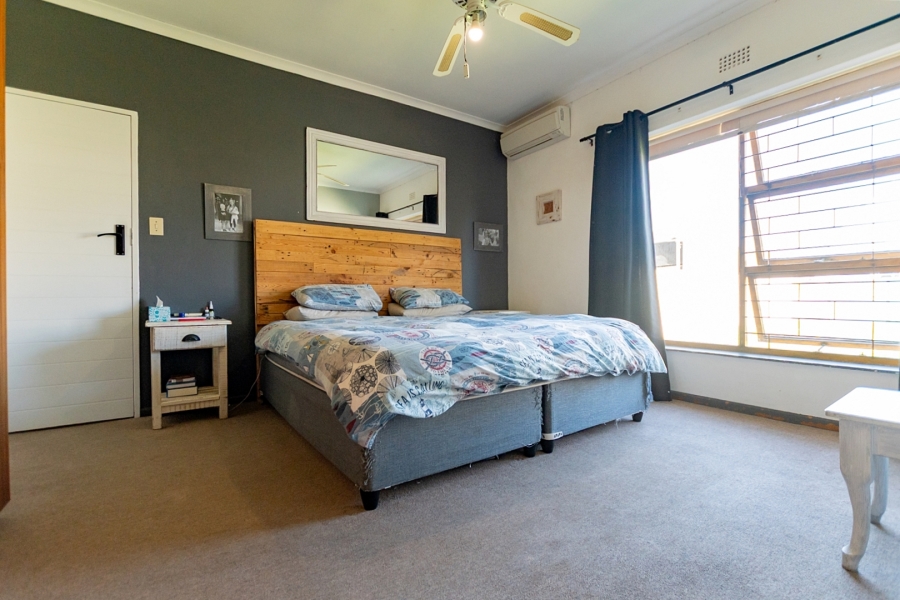 4 Bedroom Property for Sale in Laaiplek Western Cape